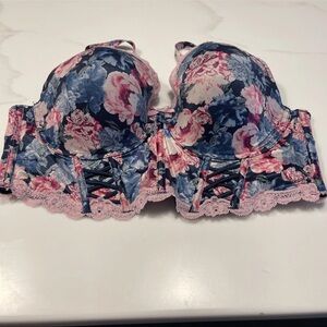 Victoria's Secret Navy and Pink Lace Bustier